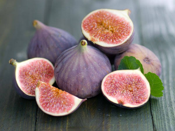 Mơ thấy quả sung đánh con gì?