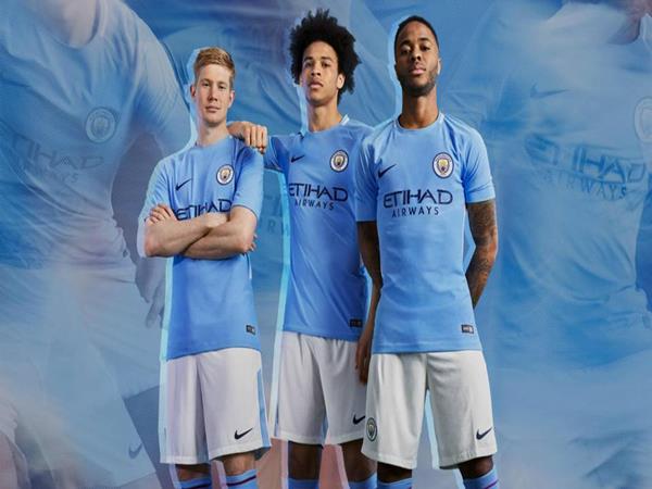 Những thay đổi của áo bóng đá Man City