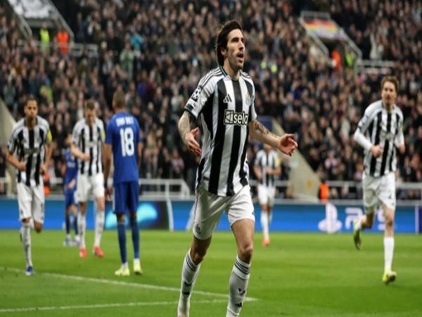 Tin Juventus: Quyết tâm có vé vào Champions League