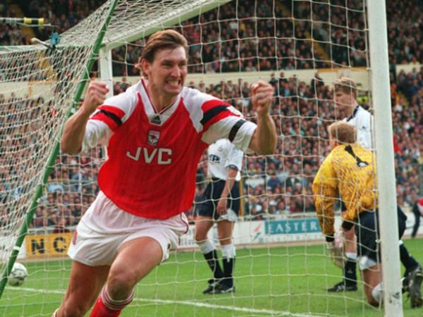 Những hậu vệ Arsenal huyền thoại của Pháo Thủ London