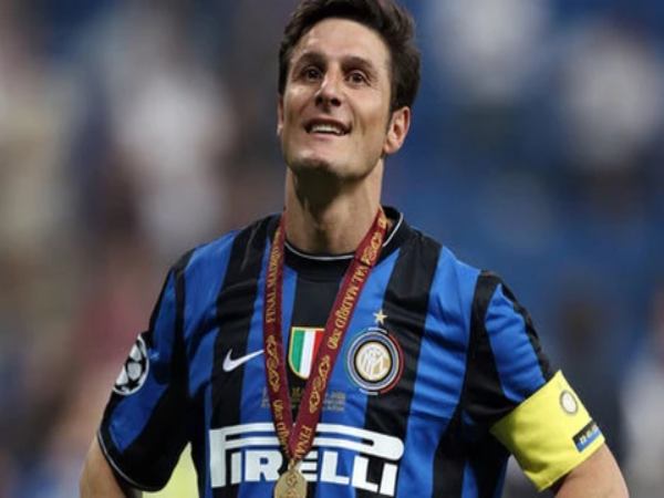Top hậu vệ cánh Inter Milan làm nên lịch sử Nerazzurri